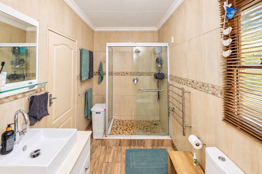 5 Bedroom Property for Sale in Melodie North West
